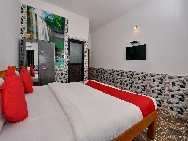 Oyo 10809 Hotel Tushar Inn Baga Bagian luar foto